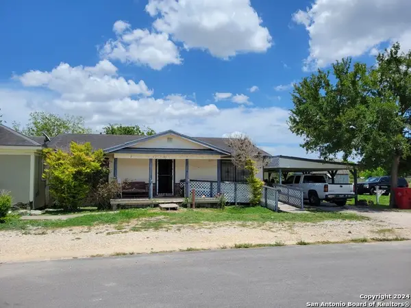 439 W Ave B, Robstown, TX 78380