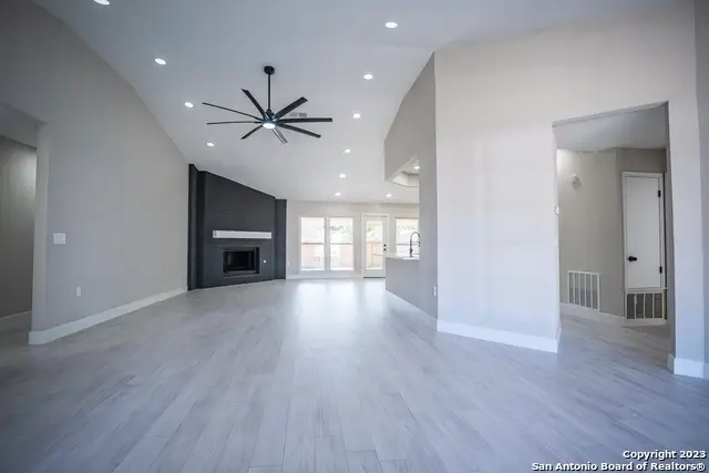 8026 Deadwood Rdg, Converse, TX 78109 - Image #3