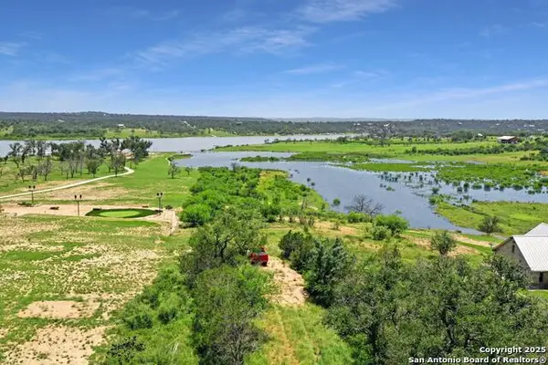 281 Chimney Cove, Marble Falls, TX 78654
