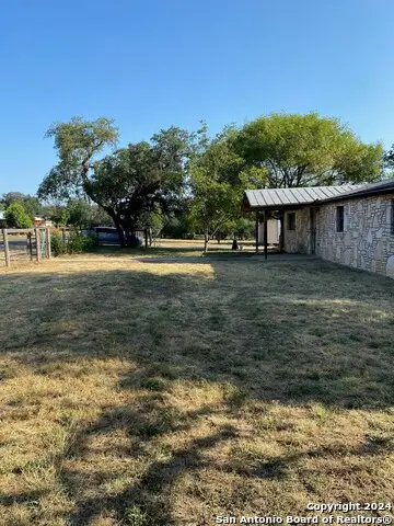 186 Oak Ridge, Center Point, TX 78010 - Image #2