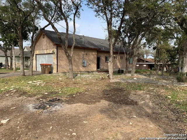 1915 Tanglewood Trl, Spring Branch, TX 78070 - #3