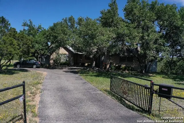 354 Thoroughbred, Spring Branch, TX 78070 - #3