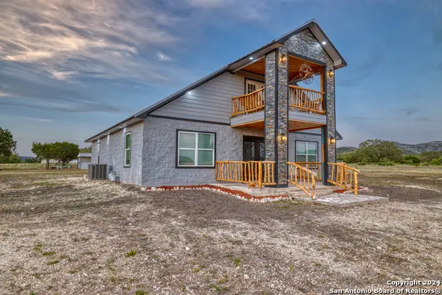 136 Cardinal Drive, Camp Wood, TX 78833 - Image #2