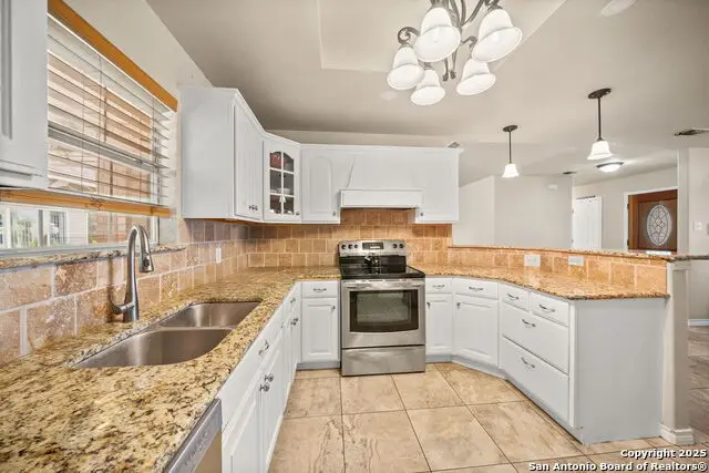 118 River Knl, Castroville, TX 78009 - Image #3