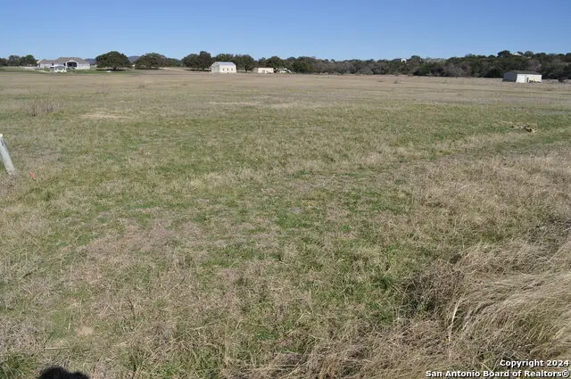 307 Hackamore Trl, Bandera, TX 78003 - #1