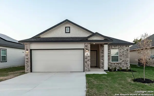 305 Jean St, Seguin, TX 78155