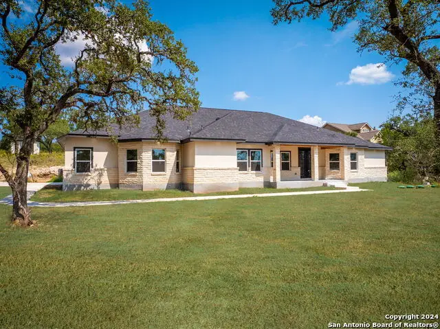 1522 Shady Holw, New Braunfels, TX 78132 - #1