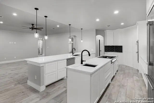 1522 Shady Holw, New Braunfels, TX 78132 - #3