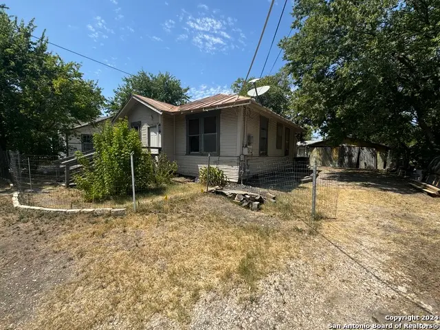 419 Rivas, San Antonio, TX 78207 - Image #3