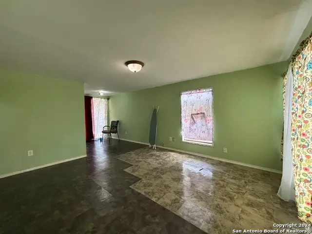 371 Gillette, San Antonio, TX 78221 - Image #2