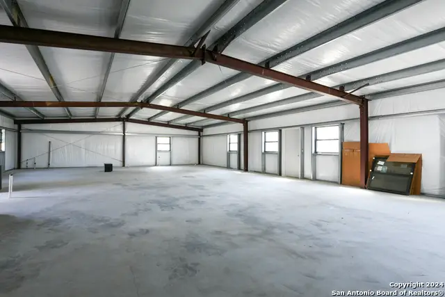 270 Camelot Ln, San Antonio, TX 78264 - Image #3