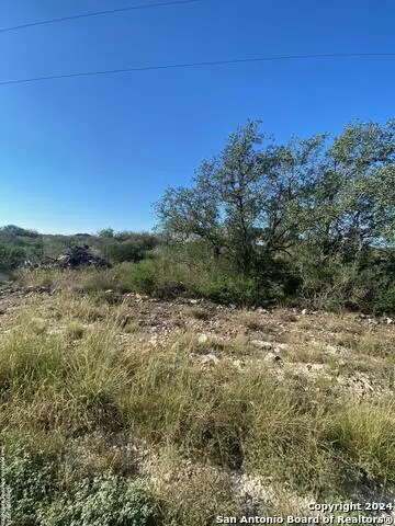 24 Friendship Hills Cir, Uvalde, TX 78801 - Image #1