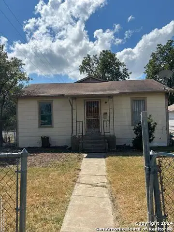 398 Fairview Ave, San Antonio, TX 78223 - Image #2