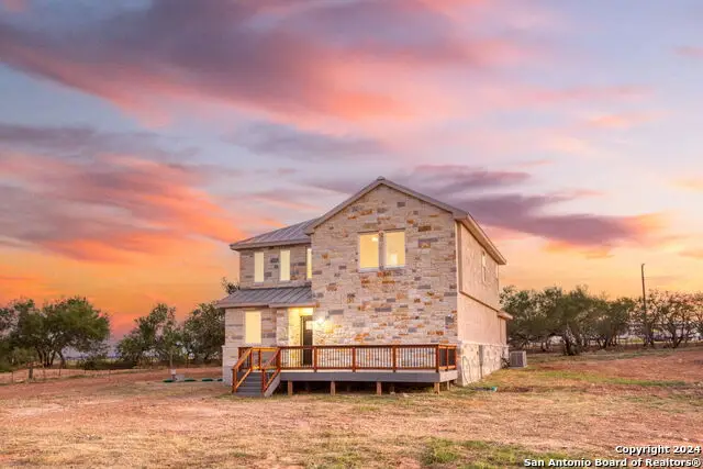 288 County Road 105, Floresville, TX 78114 - Image #3