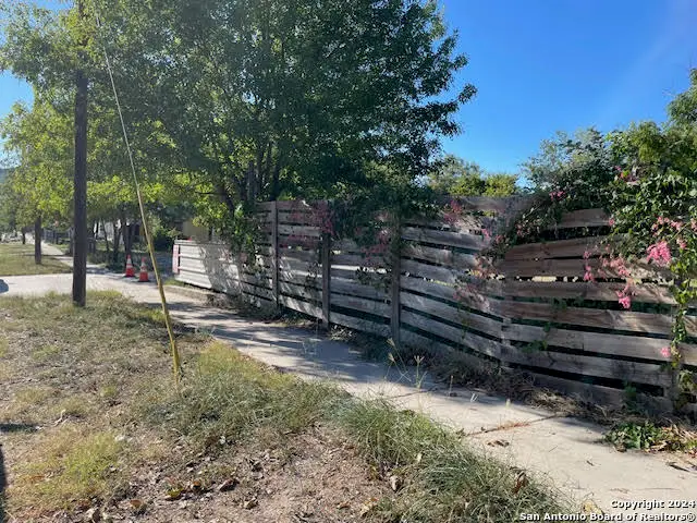 531 Dakota, San Antonio, TX 78203 - Image #3