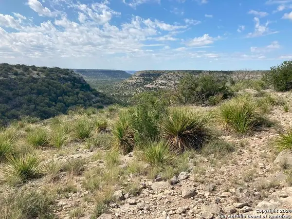 985 County Road 414, Ozona, TX 76943