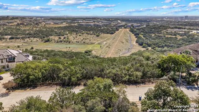 13 Champions Run, San Antonio, TX 78258 - Image #3