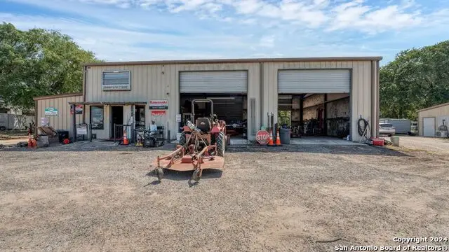 87 Rye Lane, La Vernia, TX 78121 - Image #2