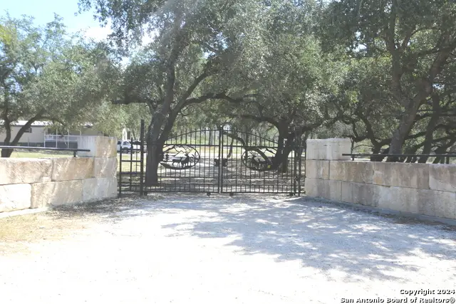 21149 Interstate 37, Elmendorf, TX 78112 - Image #3