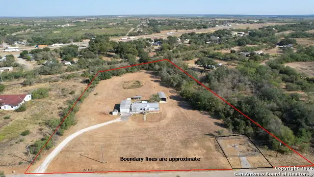 337 County Road 2518, Moore, TX 78057 - Image #1