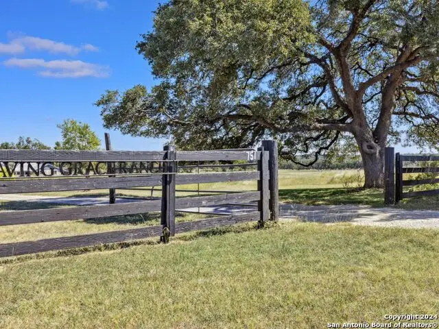 751 Shearer Rd, Bulverde, TX 78163 - #2