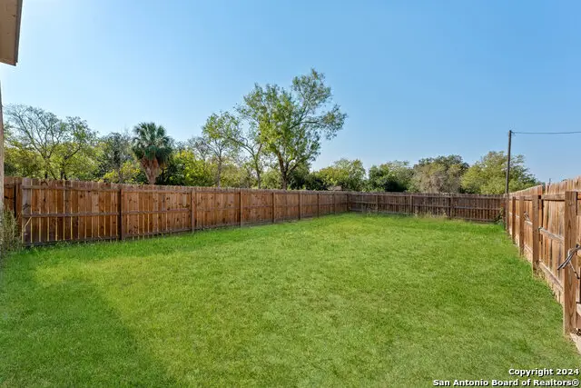 401 Aubrey St, Natalia, TX 78059 - Image #3