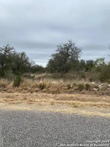 343 Legend Hills Rd, Uvalde, TX 78801