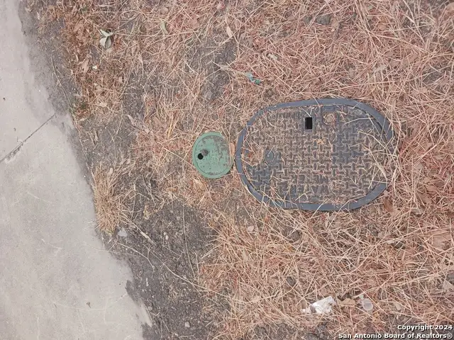 530 E Whittier St, San Antonio, TX 78210 - Image #3