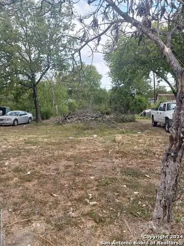 219 Gardina St, San Antonio, TX 78201