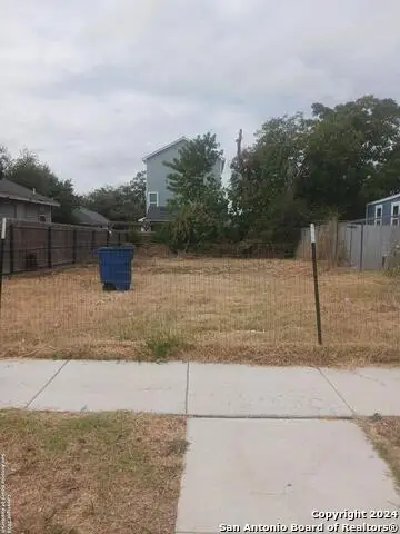 419 S Olive St, San Antonio, TX 78203 - Image #3