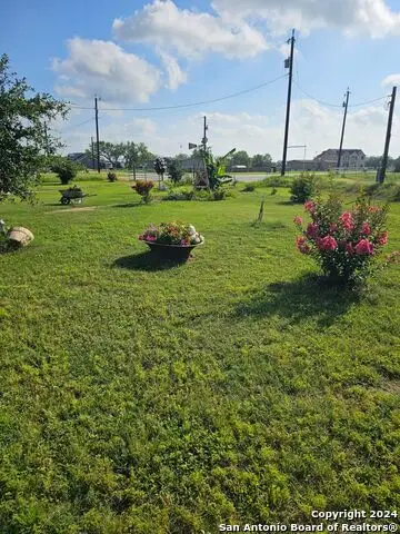 694 Las Palomas, Lytle, TX 78052 - Image #3
