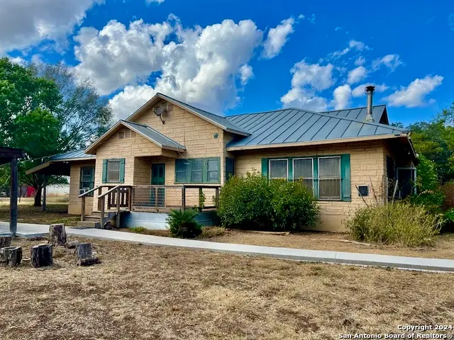 313 County Road 468, Castroville, TX 78009 - Image #1