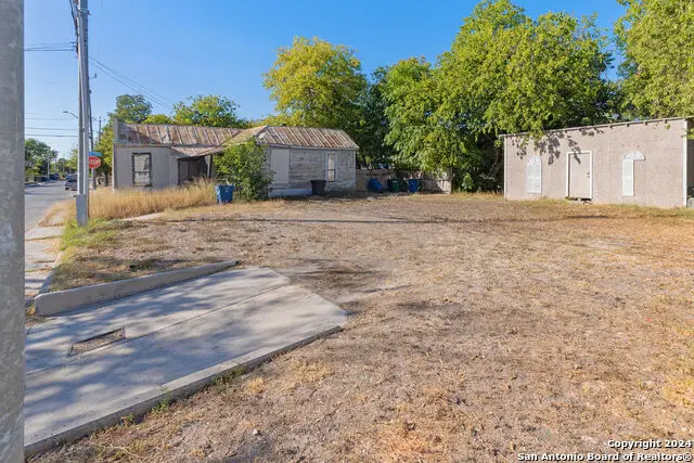 143 Forrest Ave, San Antonio, TX 78204 - Image #2