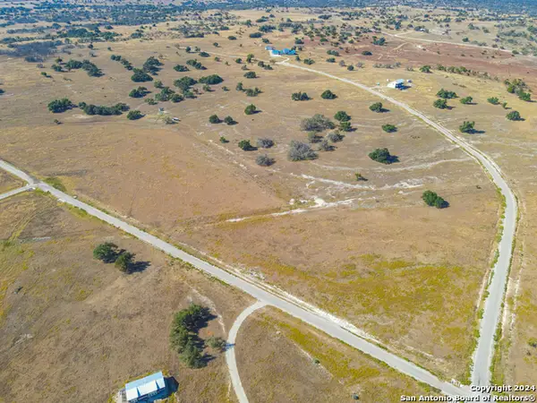 0 Overhills Rd., Fredericksburg, TX 78264