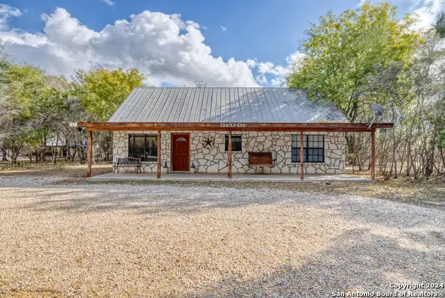 65 Commanche Creek Rd, Concan, TX 78838 - Image #2