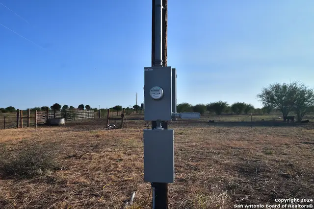 3211 Cr 301, Knippa, TX 78870 - Image #3