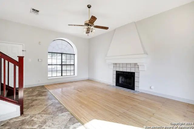 5986 Sunrise Bend Dr, San Antonio, TX 78244 - Image #3