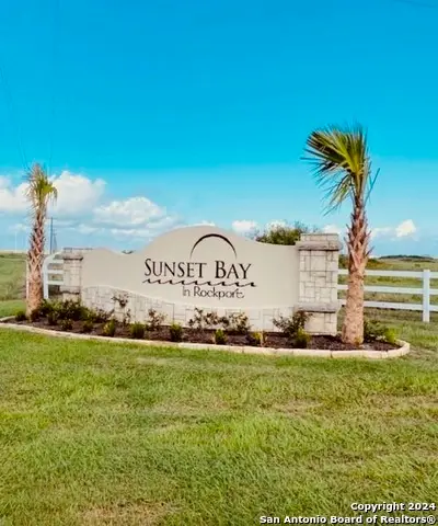 140 Sunrise, Rockport, TX 78382