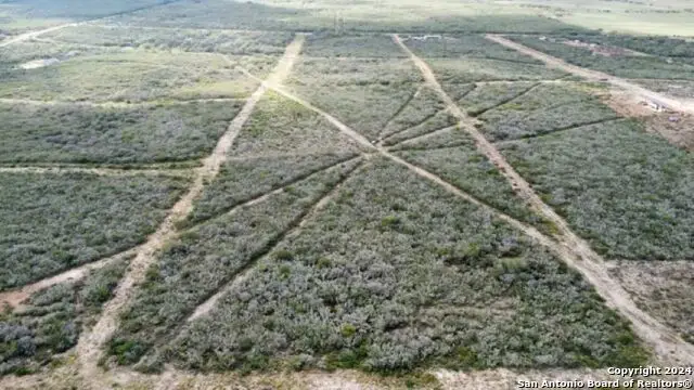 245 County Road 1670, Moore, TX 78057 - Image #3