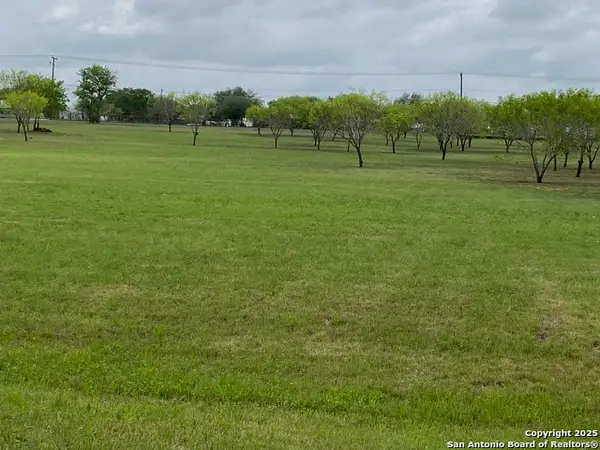 0 Zigmont Rd, Adkins, TX 78101