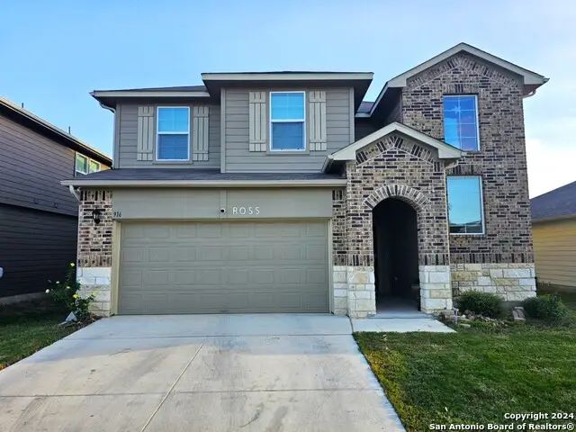 916 Armadillo Dr, Seguin, TX 78155 - Image #2