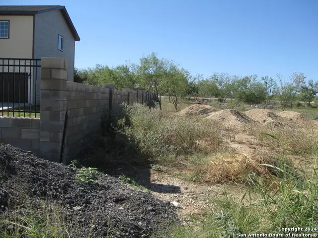 754 Cr 6843, Lytle, TX 78052 - Image #1