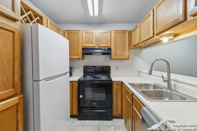 5322 Medical Dr #B-203, San Antonio, TX 78240 - Image #3