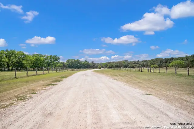 109 Waring Welfare, Boerne, TX 78015 - #2