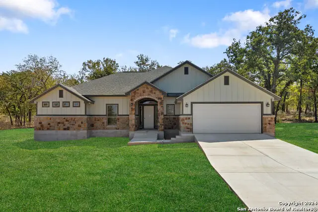 140 Great Oaks, La Vernia, TX 78121 - Image #1