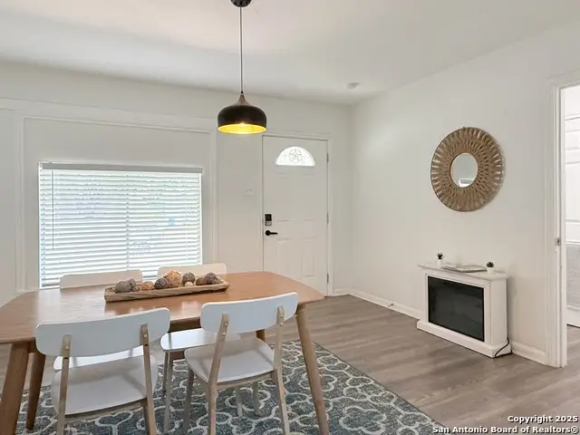 2202 Hays St, San Antonio, TX 78202 - Image #1