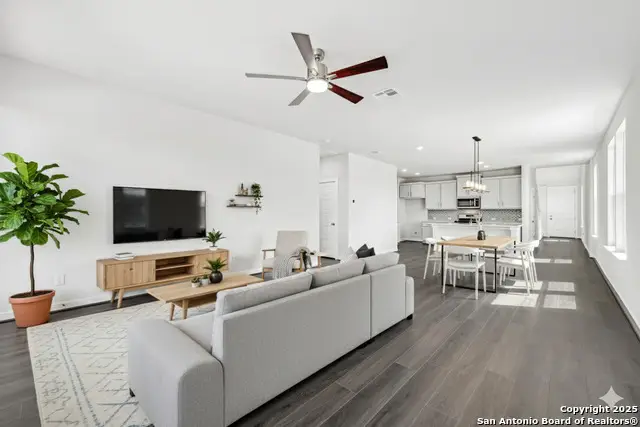 6039 Calgary Park, San Antonio, TX 78233 - Image #2