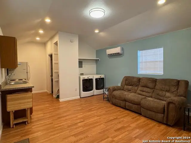 203 E Ave F, Christine, TX 78012 - Image #3