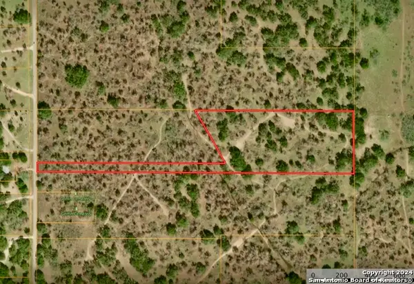 2721 County Road 770, Natalia, TX 78059