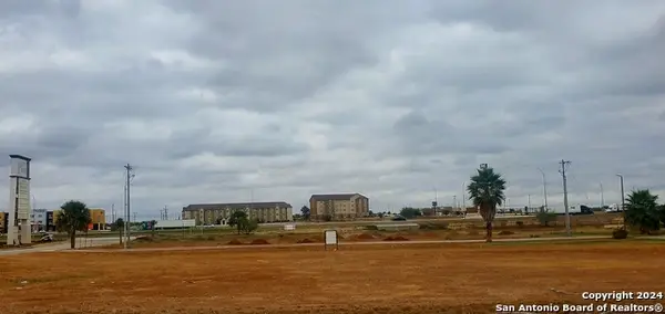 LOT 4-A, BLK 3 Mars Drive, Cotulla, TX 78014